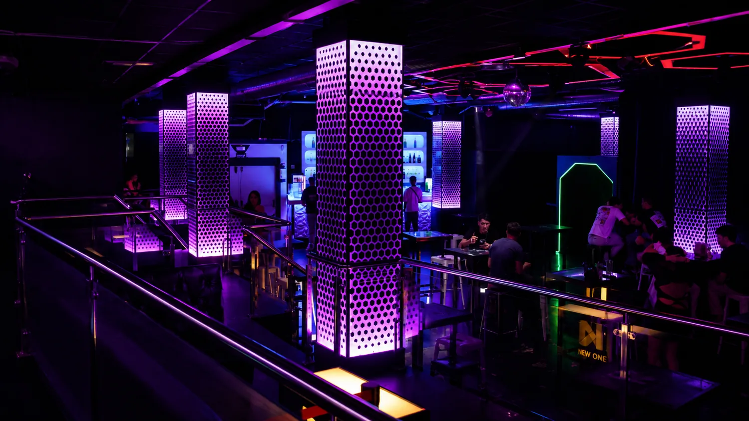 The New One — zona VIP y reservados
